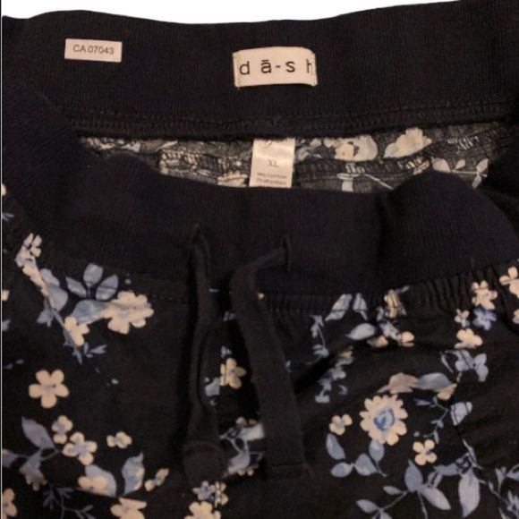 Dash stretchy bermuda shorts - Picture 2 of 2